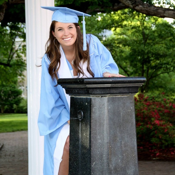 Meet your Posher, Robyn - Picture 1 of 1